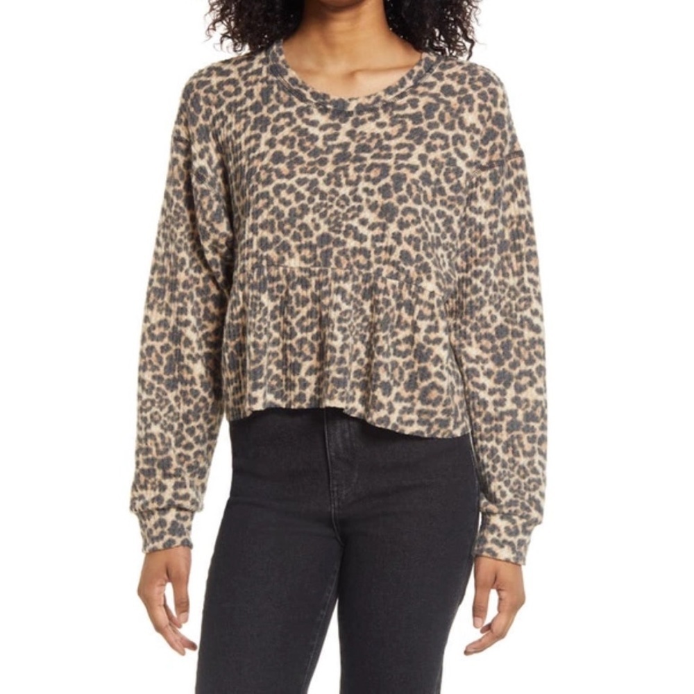 NWT La La Land Creative Ruffle Hem Top in Stone Leopard Size Small S NEW